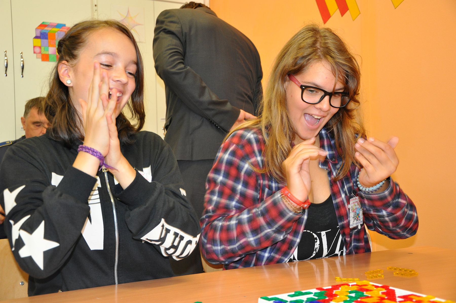 Úton a jövő iskolája felé – Rubik terem nyílt az István Király Általános Iskolában